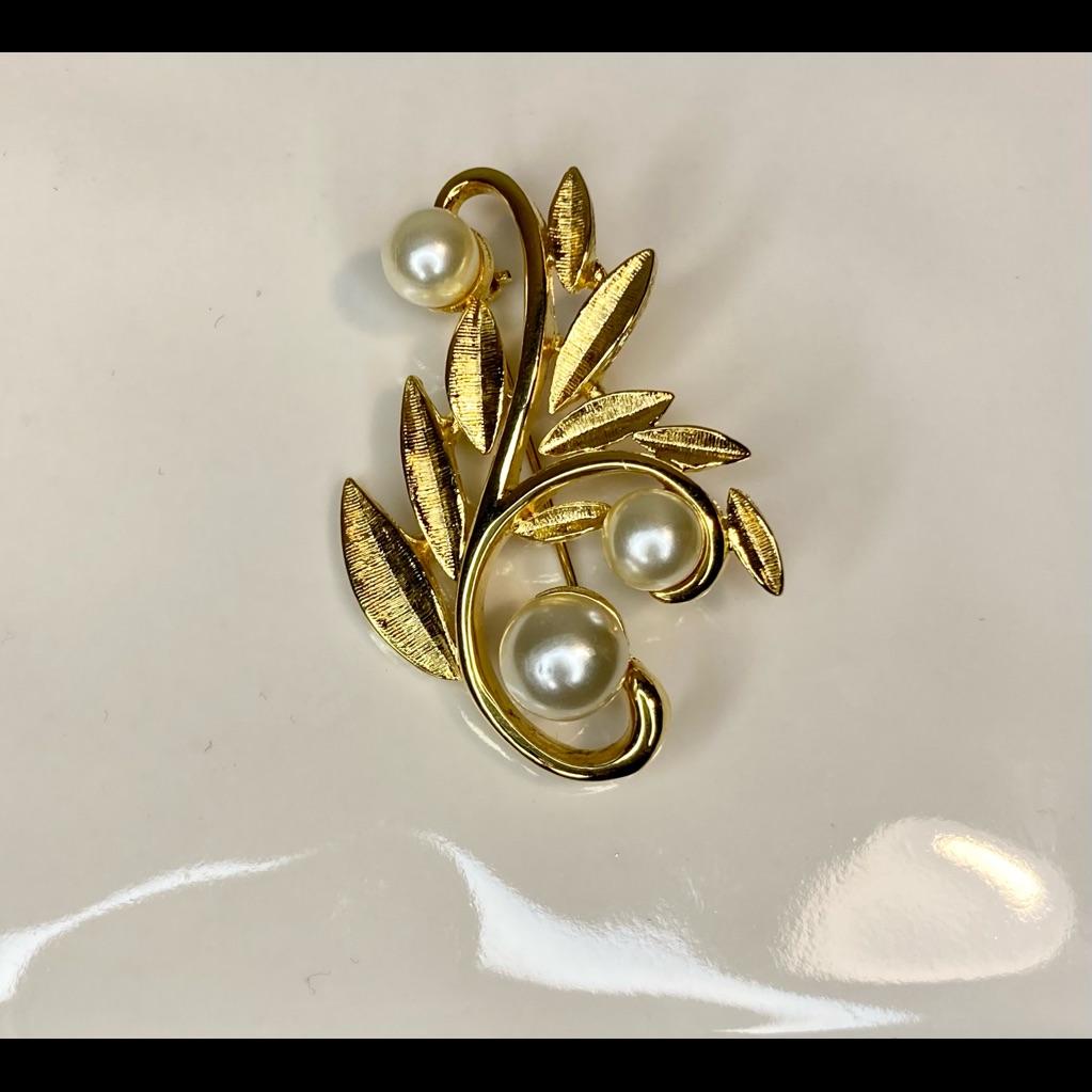 Napier Gold Tone And Faux Pearl Stone Brooch